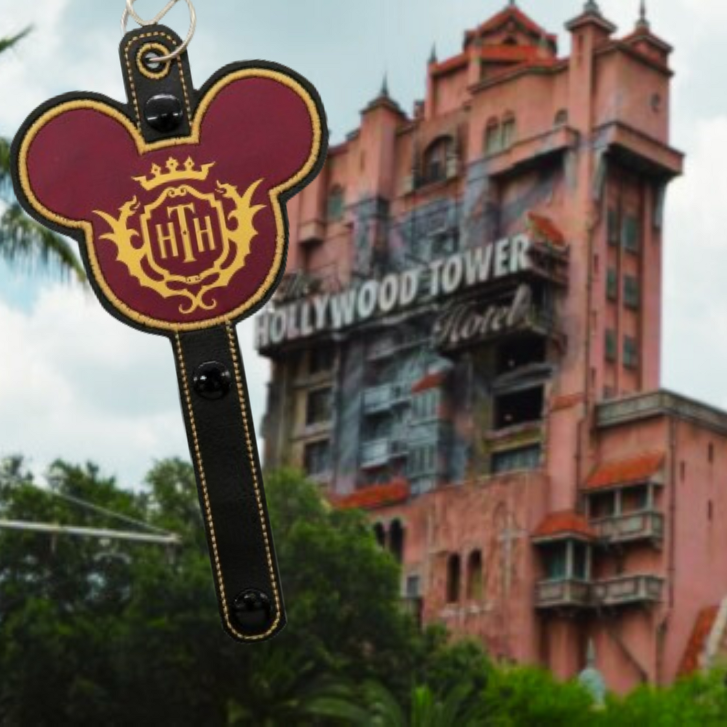 Hollywood Tower Hotel-Inspired Ear & Sunglasses Holder