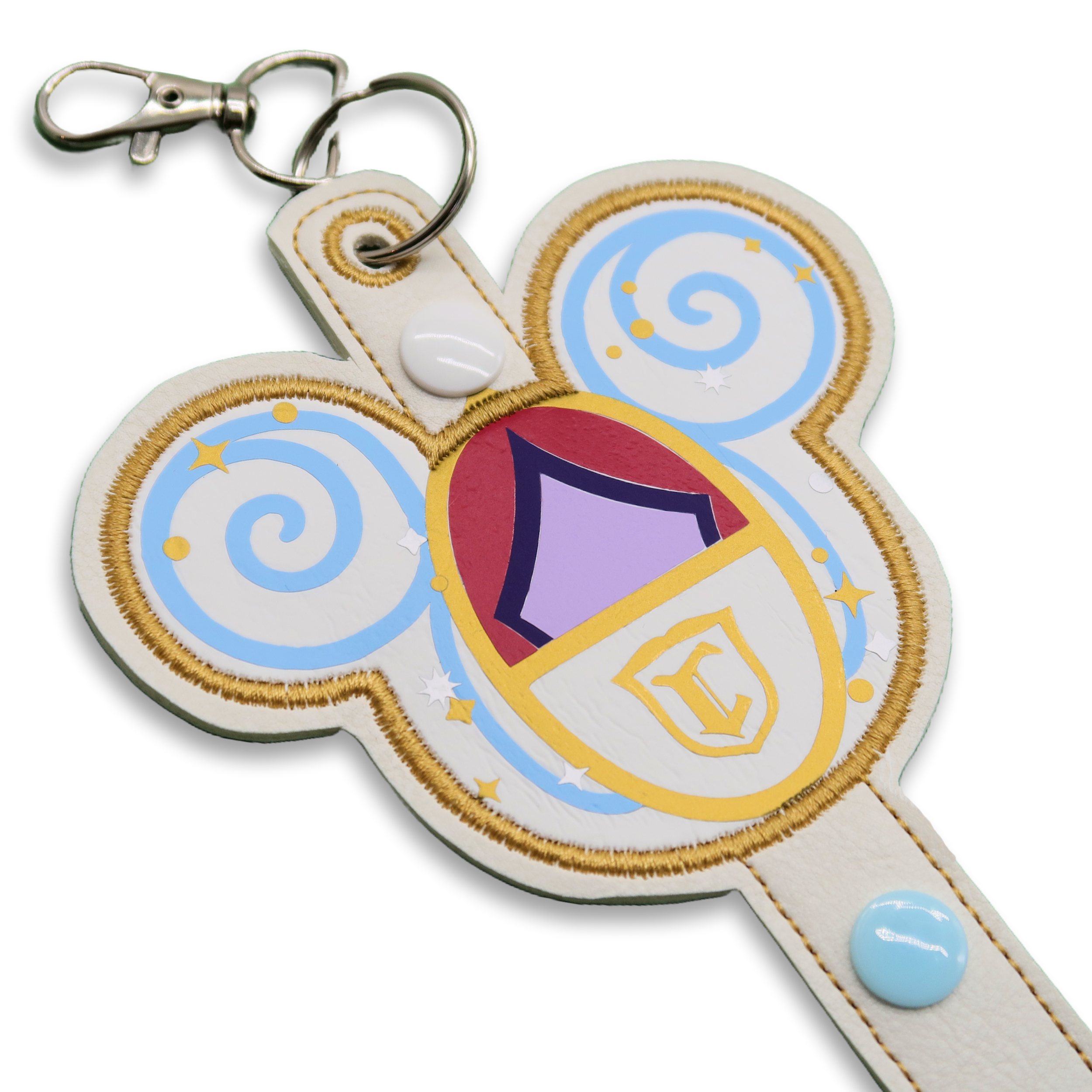 Cinderella’s Carriage-Inspired Minnie Ear & Sunglasses Holder